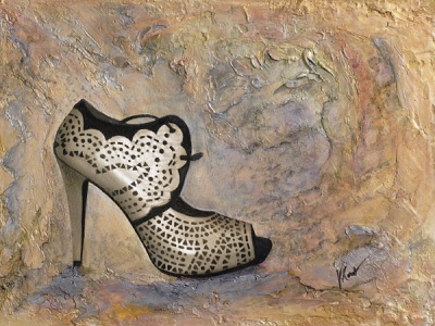 resnapwhite_on_black_shoe